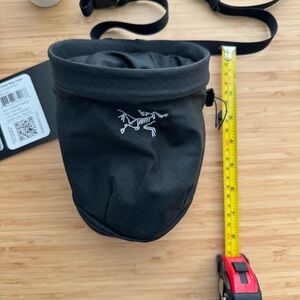 Arc'teryx Ion Chalk Bag Large travel cup holder dog poop bag